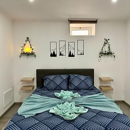 Ferreira House *